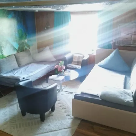 Sleeps 6 With Whirlpool Lägenhet